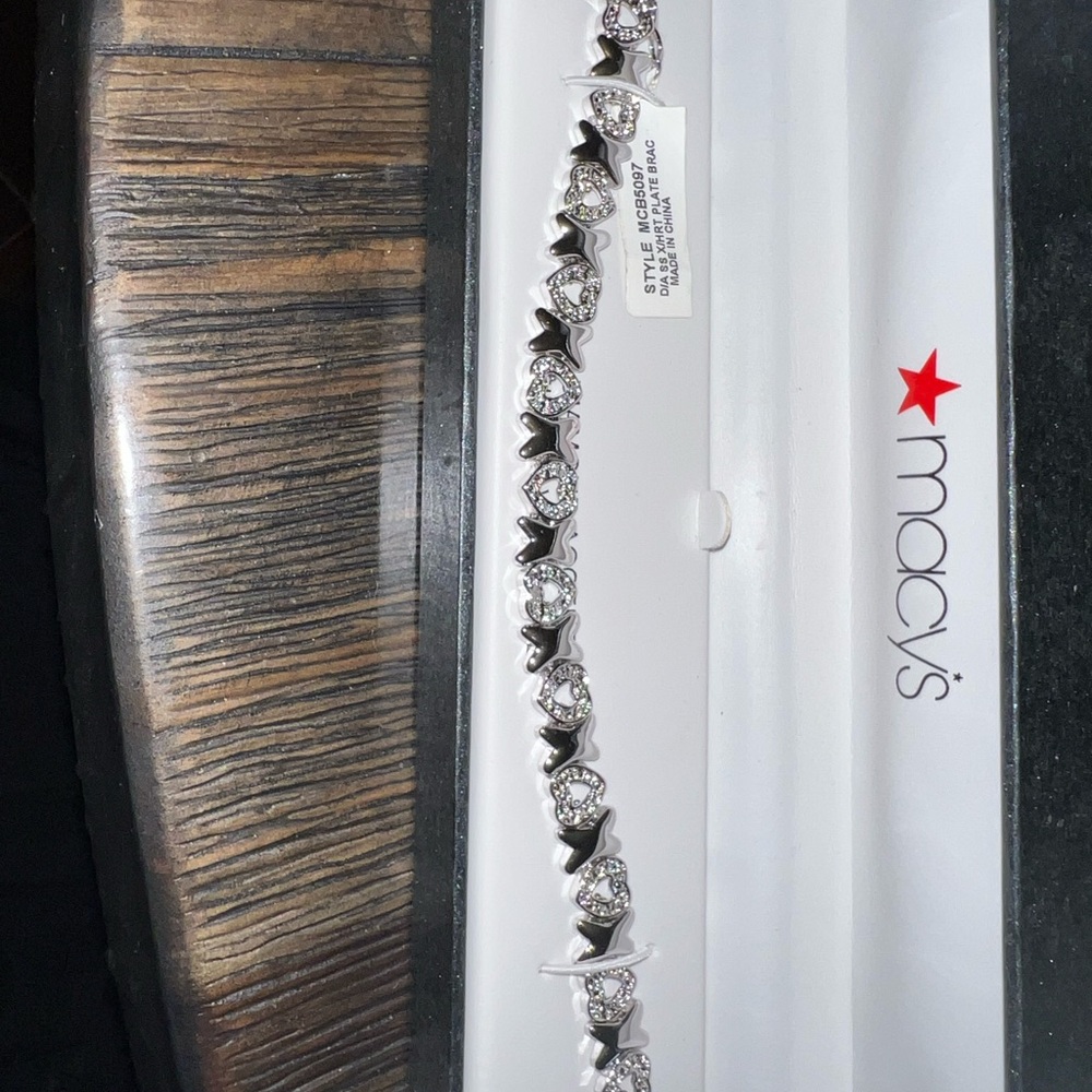 Elegant Silver and Black Bracelet